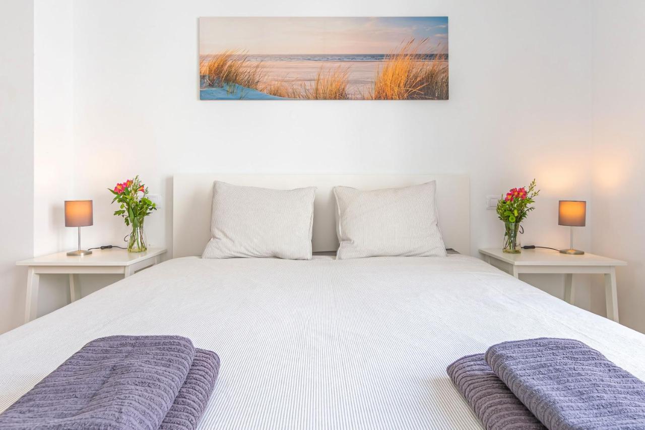 Ventura 2 - Centric & Pool - Simplytarifa Apartman Kültér fotó